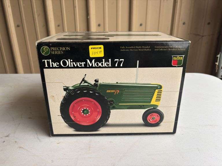 1/16 Oliver 77 Precision NIB Ertl image