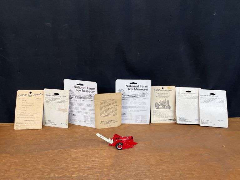 (9) 1/64 IH Tractors