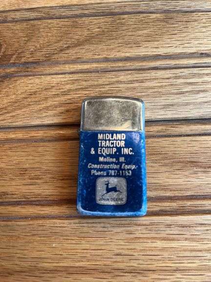 John Deere Lighter image