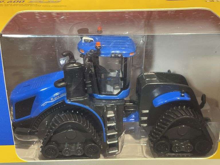 1/64 New Holland T9.600 2021 Farm Show NIB Ertl