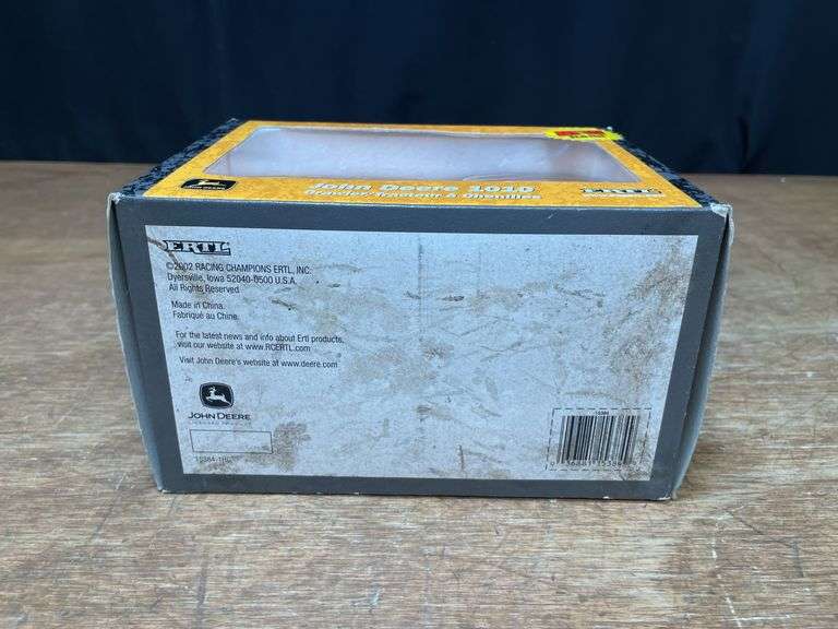 1/16 John Deere 1010 Industrial Crawler NIB Ertl