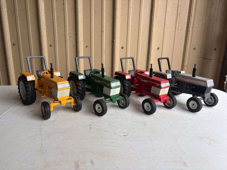 (4) 1/16 Complete Set of White American 60 Tractors SM image
