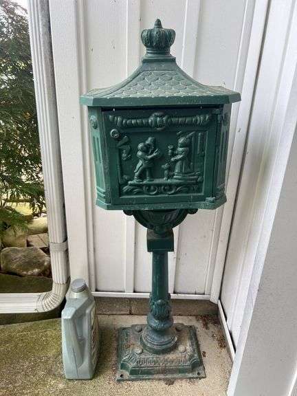 Cast Iron Mailbox image