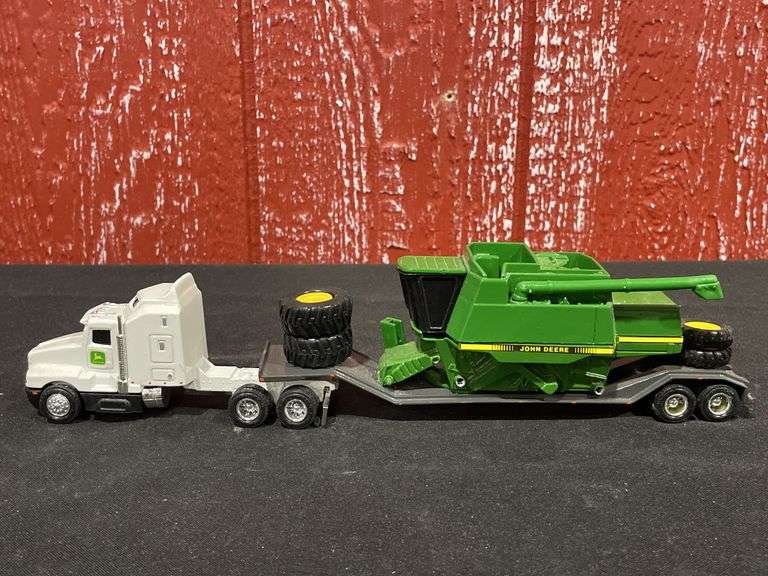 1/64 John Deere Combine on Semi Customized