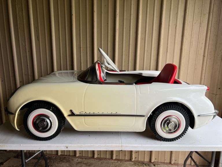Chevrolet Corvette Pedal Car image