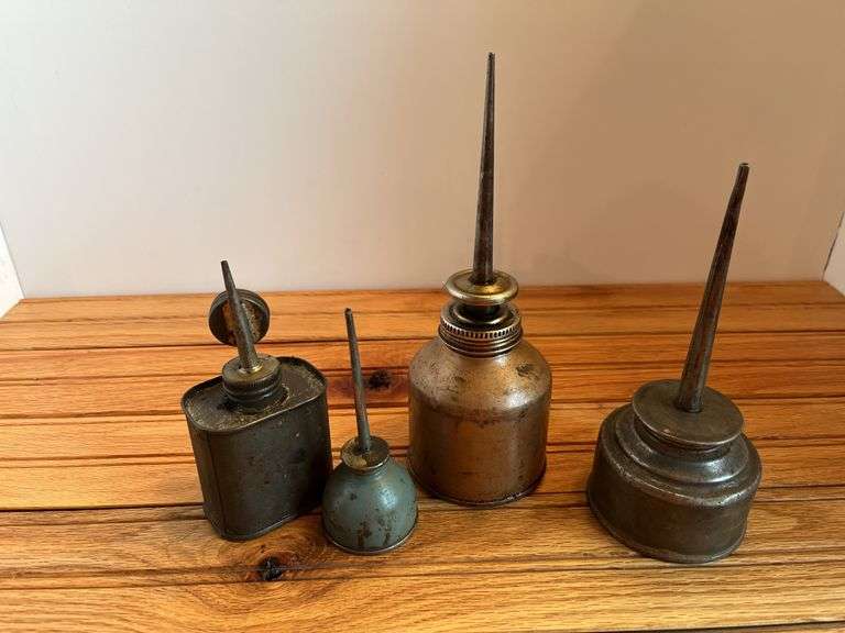 (4) Oil Cans image