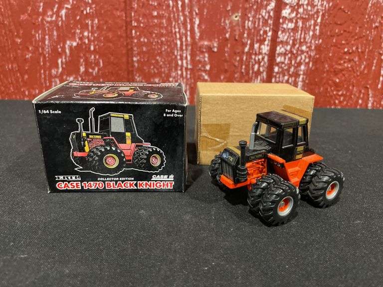 1/64 Case 1470 Black Knight Collector NIB Ertl image