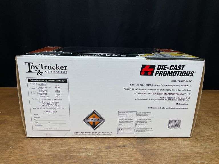 1/16 IH KB-5 Wrecker NIB DCP