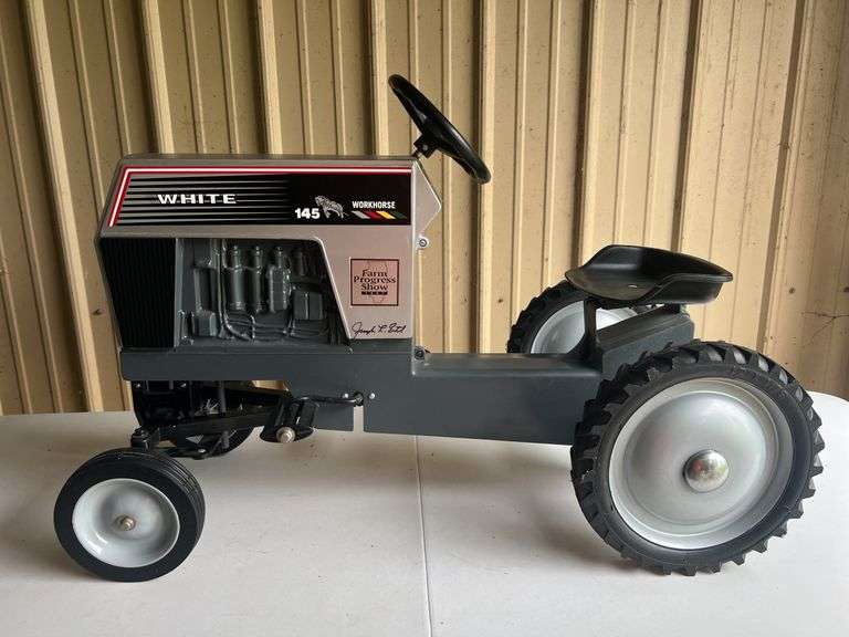 White 145 1997 FPS Pedal Tractor SM image