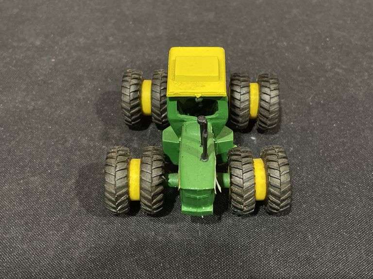 1/64 John Deere 7520 Custom