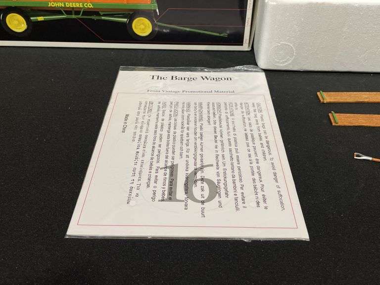1/16 John Deere Barge Wagon Precision NIB Ertl