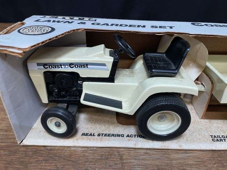 1/16 Coast to Coast L&G Set NIB Ertl