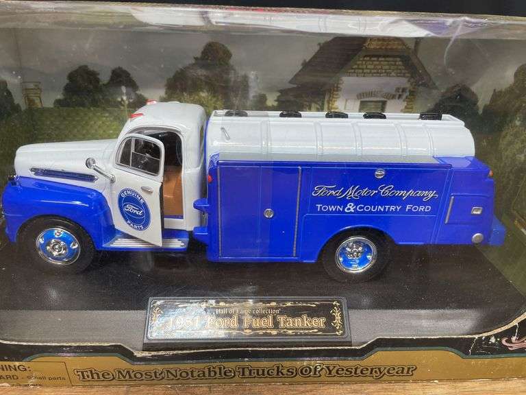 (2) Ford Trucks