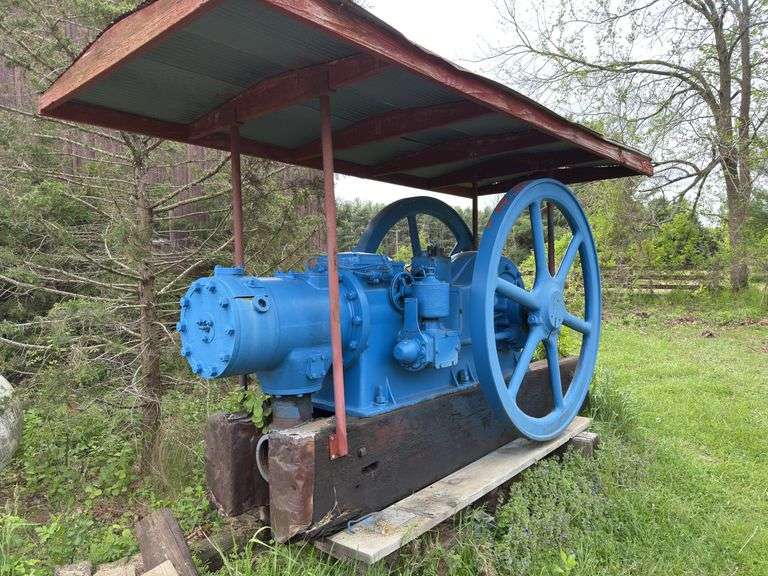 25HP Superior Oil Field Engine image
