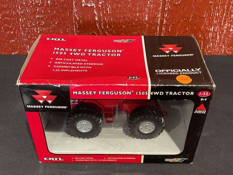 1/32 MF 1505 NIB Ertl
