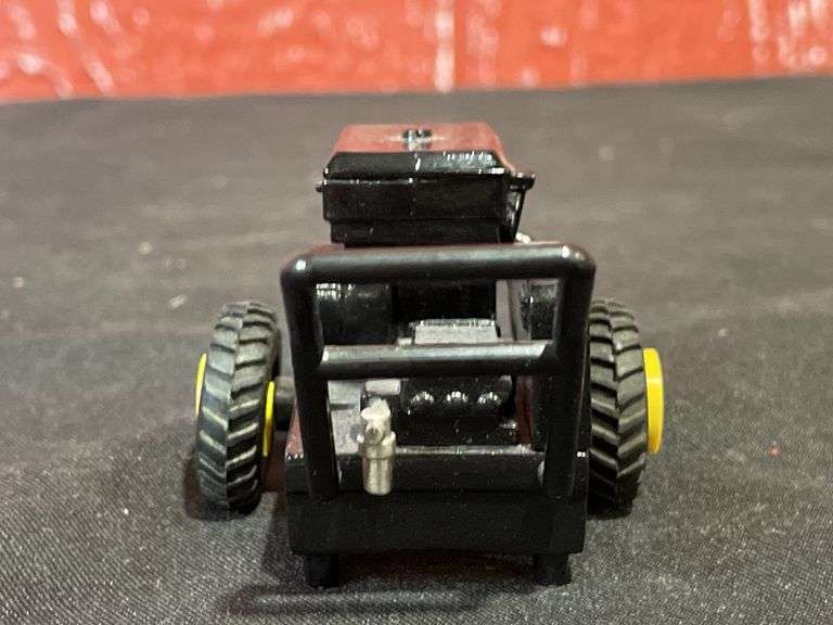 (2) 1/16 John Deere Pressure Washers SC