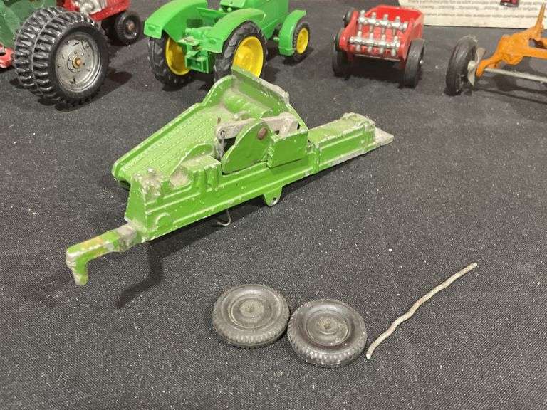 (6) Tractors + Implements