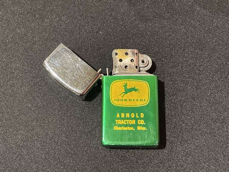 John Deere Lighter