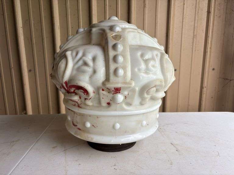 Red Crown Glass Gas Globe image