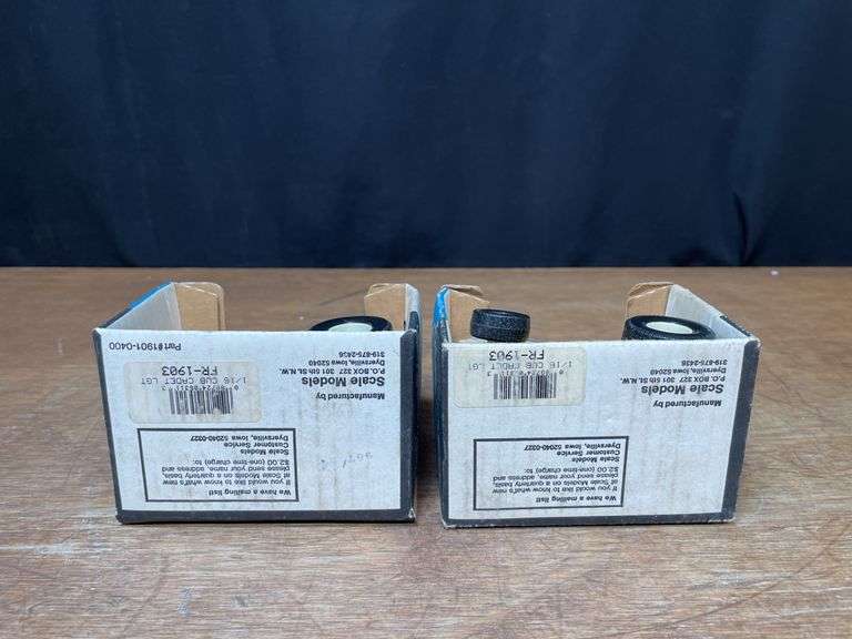(2) 1/16 Cub Cadet L&G NIB SM