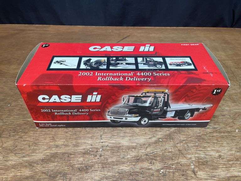 1/34 Case-IH 4400 Rollback Delivery Truck NIB 1st Gear