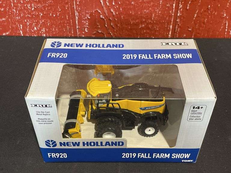 1/64 New Holland FR920 Forage Harvester 2019 Farm Show NIB Ertl