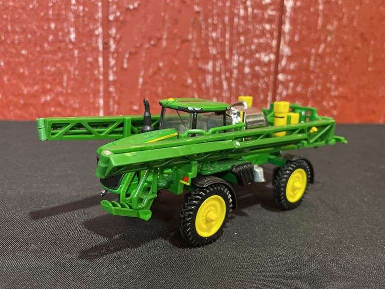 1/64 John Deere R4038 Sprayer 2019 Farm Show NIB Ertl