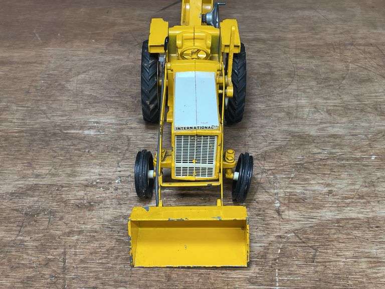 1/16 IH 3444 Backhoe Ertl