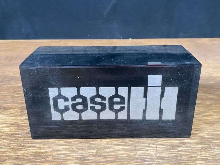 (4) Case-IH Lot