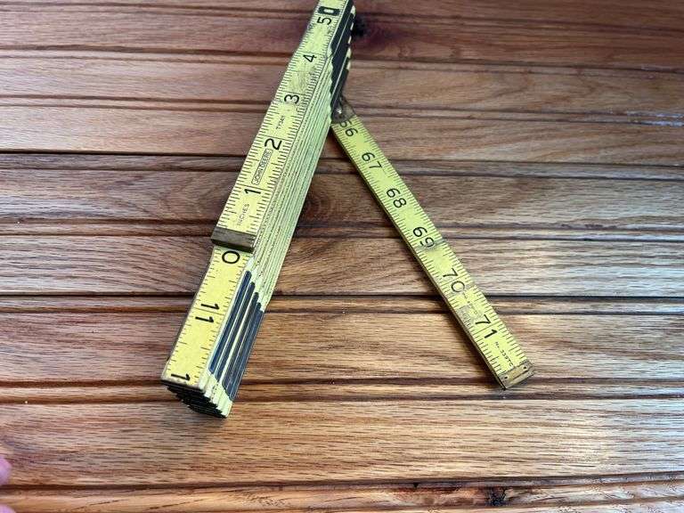 John Deere 6’ Folding Ruler