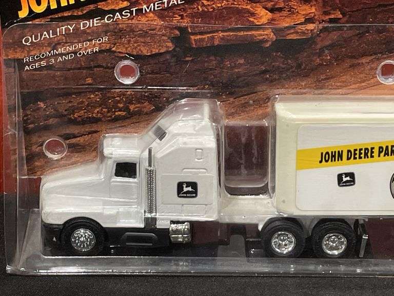 1/64 John Deere Parts Express Semi NIB Ertl