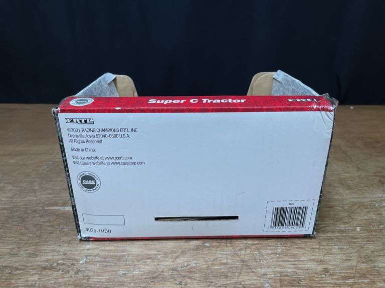 1/16 Farmall Super C NIB Ertl