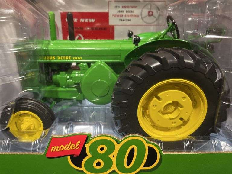 1/16 John Deere 80 NIB Ertl
