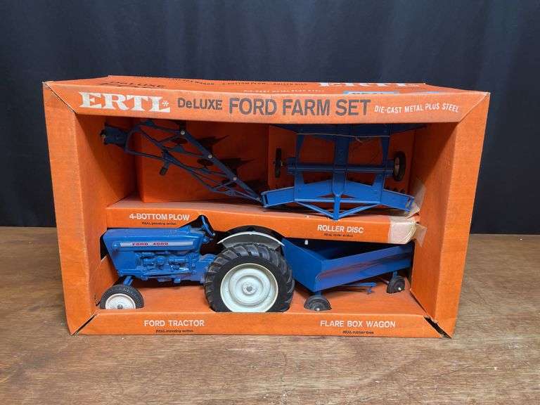 1/12 Ford 4000 Farm Set NIB Ertl