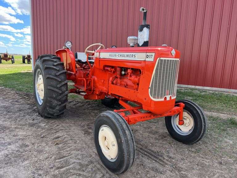 1962 Allis Chalmers D17 Series III Gas