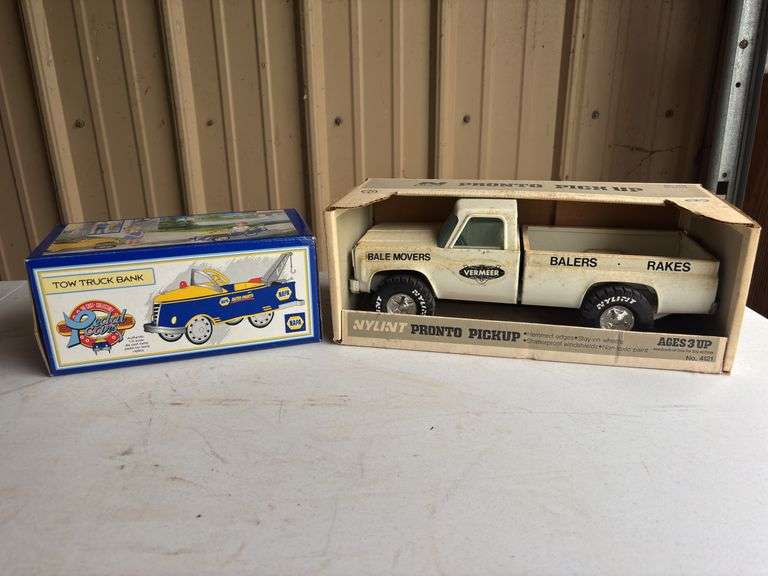 (2) Vermeer Truck and Napa Pedal Car Toy NIB image