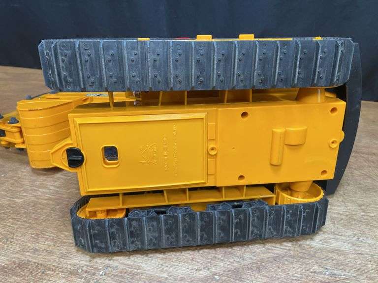Caterpillar 225 Excavator RC