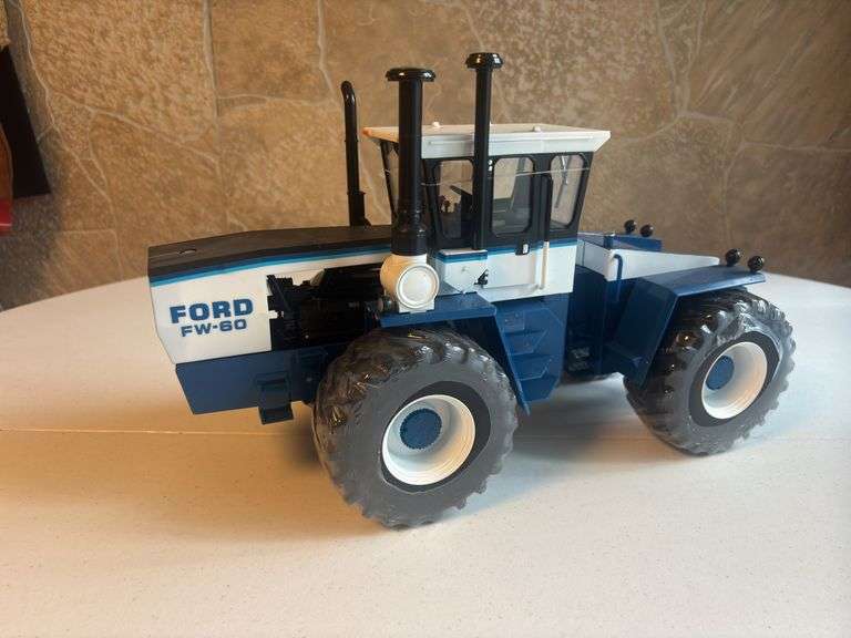 1/16 Ford FW-60 4WD Ertl image