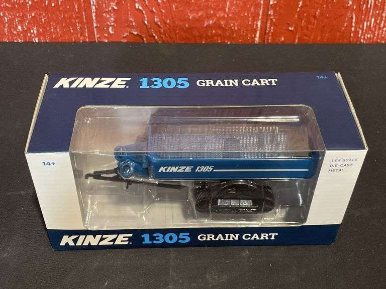 1/64 Kinze 1305 Grain Cart NIB SC