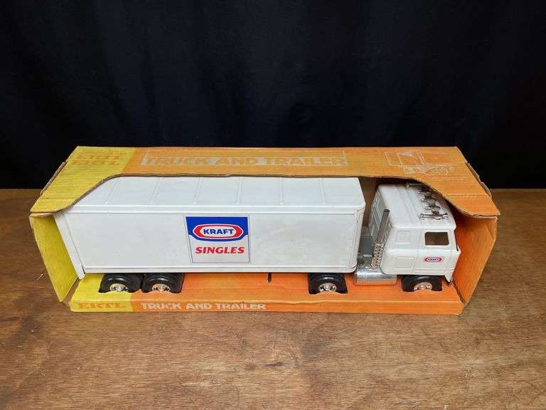 Kraft Singles Semi NIB Ertl