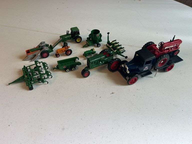 1/43rd and 1/64 Farm Toys image