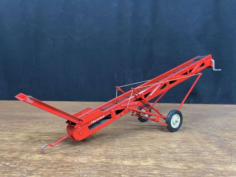 (2) 1/16 Tru Scale Elevator + Grain Drill Carter