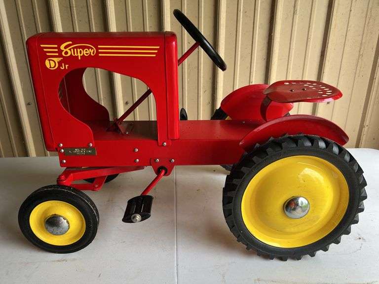 Gibson Super D Jr Pedal Tractor Custom image