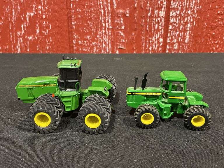 (2) 1/64 John Deere 8630 + 8870 Custom