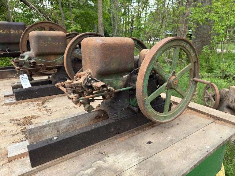 John Deere 1.5HP image