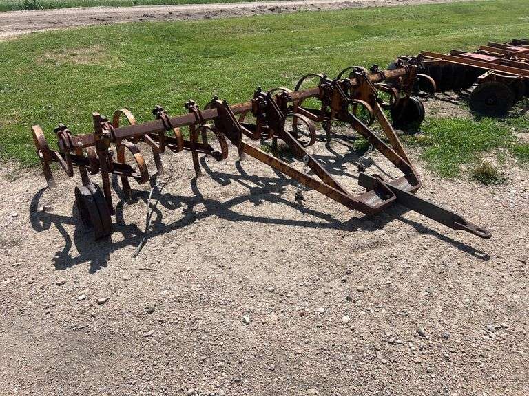 Allis Chalmers 12' Snap Coupler Spring Tooth Harrow