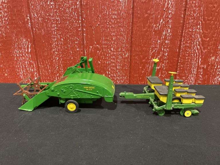 (2) 1/16 John Deere 12A Combine + Corn Planter Ertl
