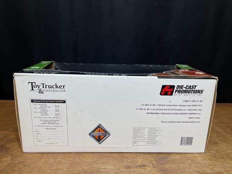 1/16 IH K-5 Grain Truck NIB DCP