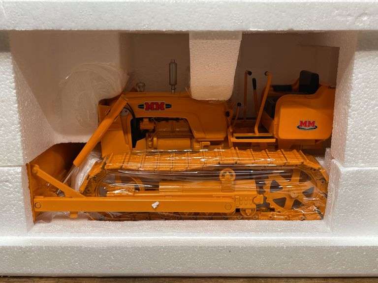 1/16 MM 2 Star Crawler NIB SC