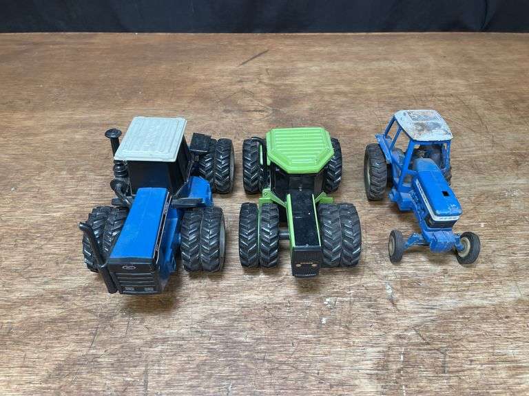 (3) 1/32 Ford + Steiger